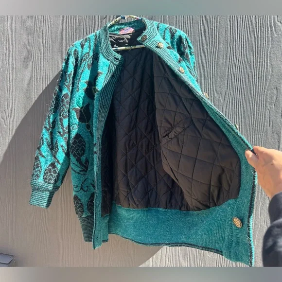 Vintage New Wang Kong Knit Cardigan With Floral Appliqué Size MD - Picture 5 of 16